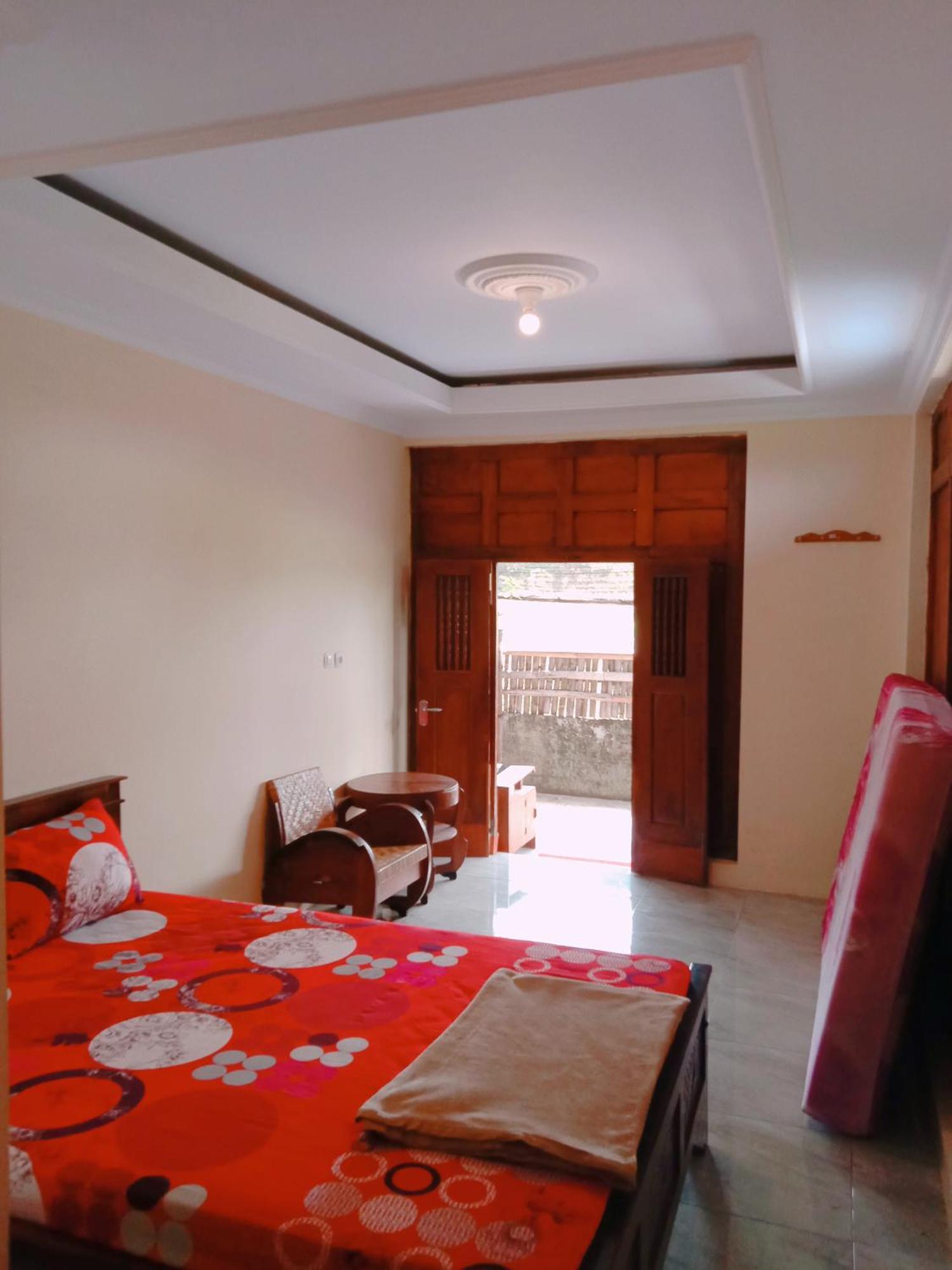 Rumah Ukhi Guest House Cebongan Kültér fotó