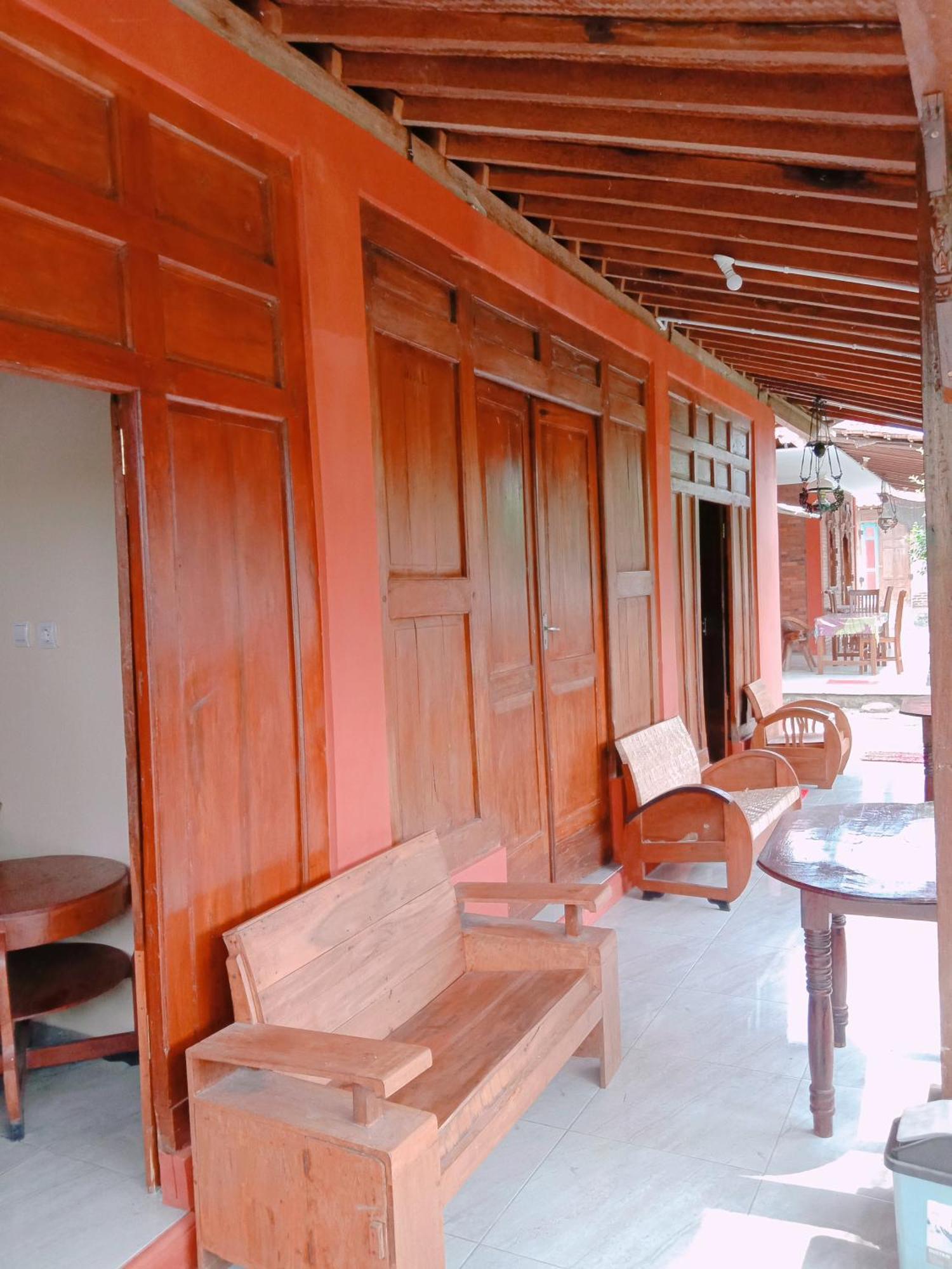 Rumah Ukhi Guest House Cebongan Kültér fotó