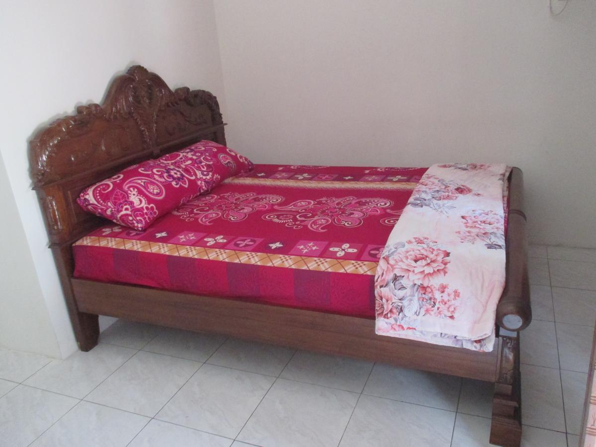 Rumah Ukhi Guest House Cebongan Kültér fotó