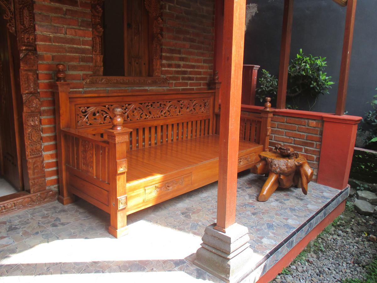 Rumah Ukhi Guest House Cebongan Kültér fotó